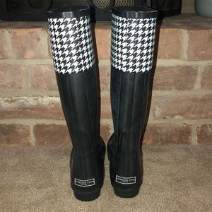 Rain boots
